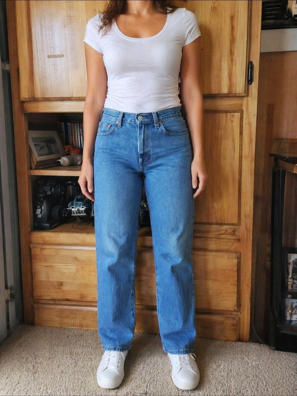 Vtg Womans 550 Levi  Medium Blue Straight Leg Women's Jeans. Sz 12M